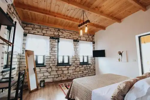 Bujtina Maria - 2