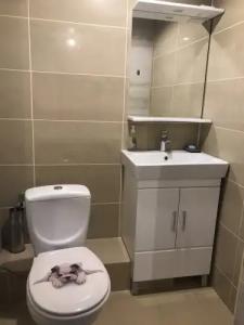 Уютная 2х комн. квартира, в самом центре города. - 5