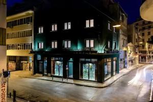 Апарт-отель «Nin&Bau Sarri 2», Афины