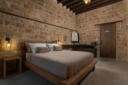 Ancient Knights Luxury Suites - 23