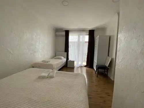Dadiani Guest House - 11