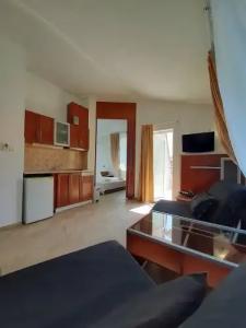 Milennia Family - 24