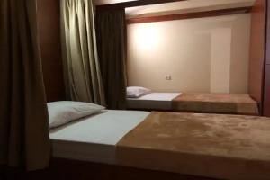 The Bridge Hostel, Тбилиси