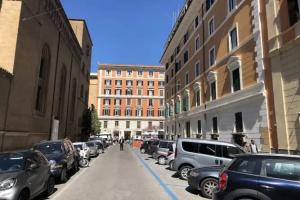 Cavour Suites Guest House, Рим