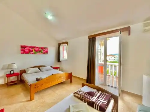 Vila L Budva - 4