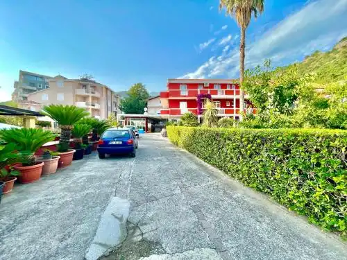 Vila L Budva - 9