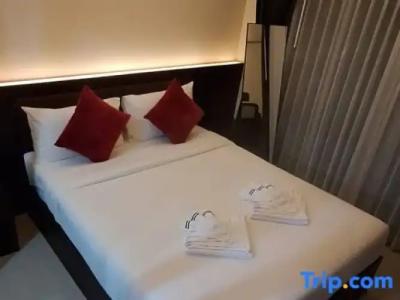 The Cosy River - 196