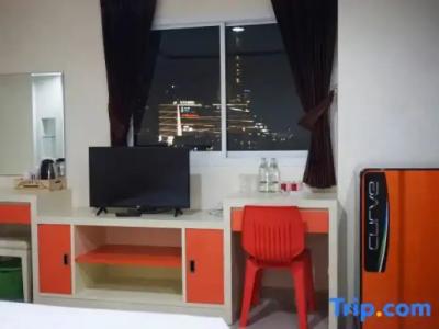 The Cosy River - 256