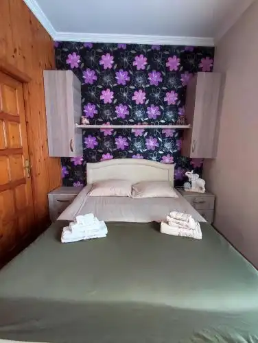 Kobuleti Guest House - 12
