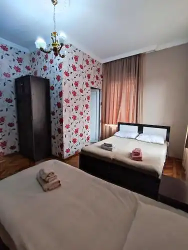 Kobuleti Guest House - 8