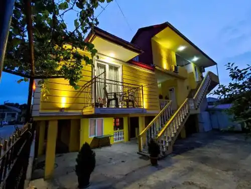 Kobuleti Guest House - 0