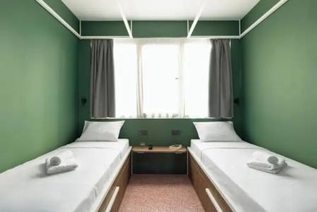 Zeus is Loose Hostel - 2