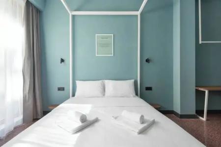 Zeus is Loose Hostel - 76