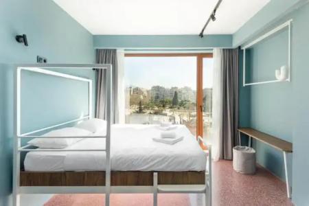 Zeus is Loose Hostel - 95
