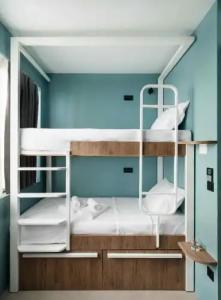 Zeus is Loose Hostel - 85
