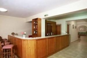 Nemesis Aparthotel, Лаганас
