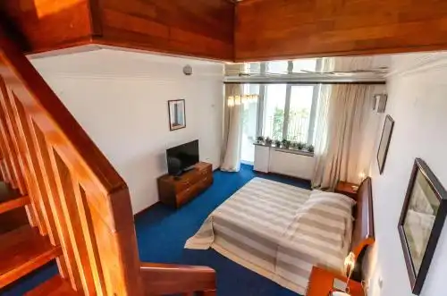 White Residence & Spa - 35