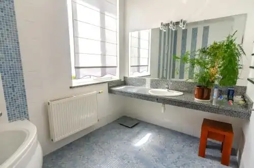 White Residence & Spa - 38