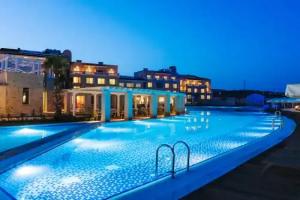 Отель «DoubleTree by Hilton Cesme Alacati»