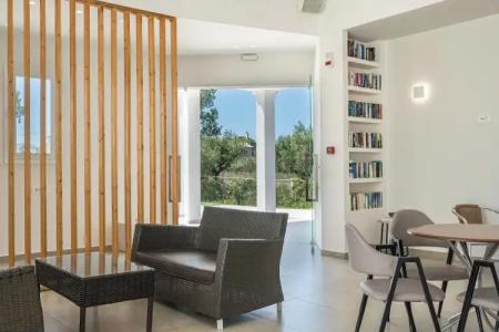 Manousis ApartHotel - 1