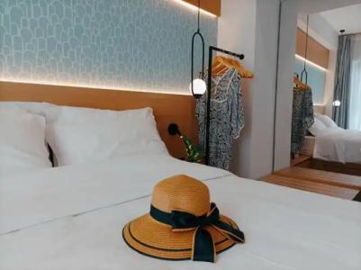 7Rizes Luxury Living - 1