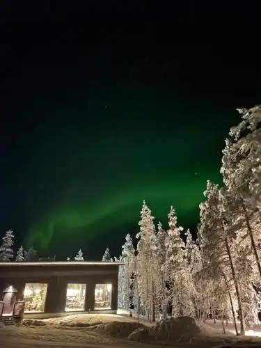 Aurora Queen Resort Igloos - 10