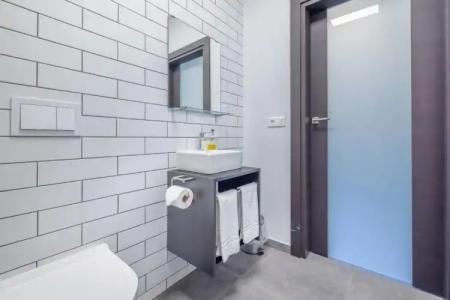 Abc By Reykjavik Keflavik Airport - 20