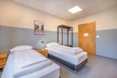 Abc By Reykjavik Keflavik Airport - 43