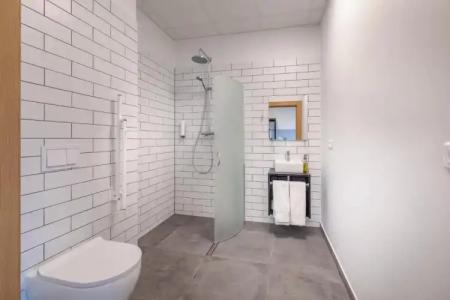 Abc By Reykjavik Keflavik Airport - 23