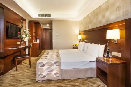 Salamis Park & Casino - 31