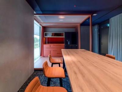 b'mine Frankfurt Airport - 8