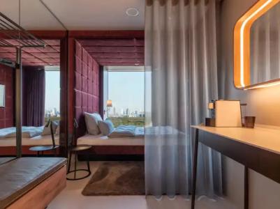 b'mine Frankfurt Airport - 32