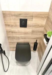 в центре - 18