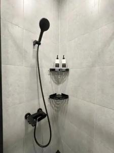 в центре - 15