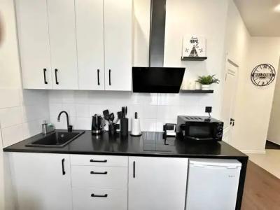 в центре - 11