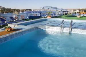 Отель «Radamis II Nile Cruise - Luxor/Aswan - 04 nights each Monday & 3 nights each Friday», Луксор