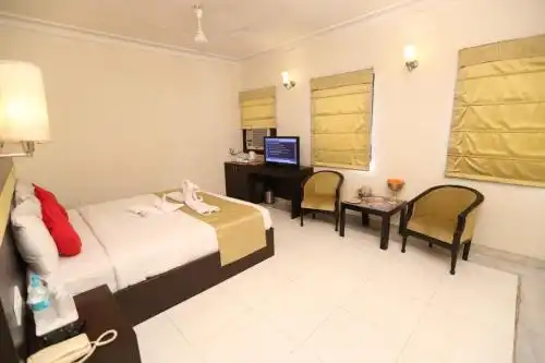 Empire Regency - A Luxury Hotel - 6