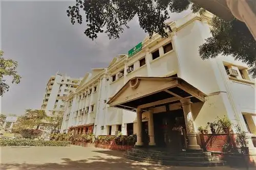 Empire Regency - A Luxury Hotel - 11