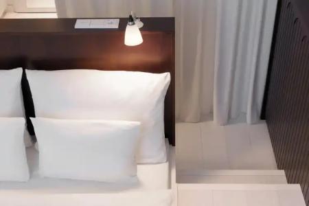 Ruby Louise Frankfurt - 1