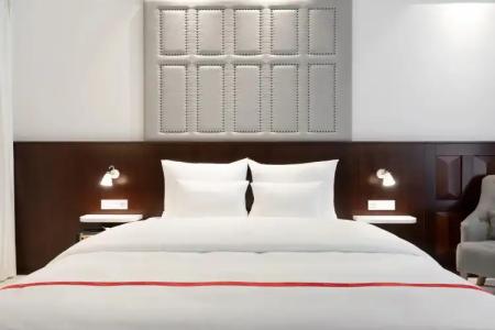 Ruby Louise Frankfurt - 19