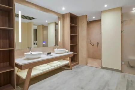 Hyatt Regency Cairo West - 9