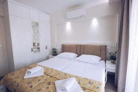 Princess Kinli Suites - 51