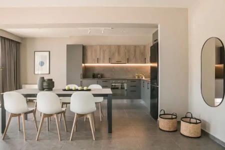 The Twelve Suites Collection - 128