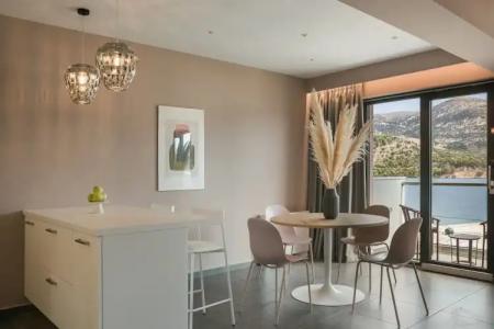 The Twelve Suites Collection - 47