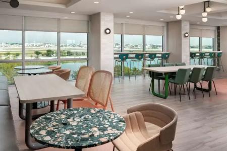 Tru By Hilton Miami Airport South Blue Lagoon, Fl - 16