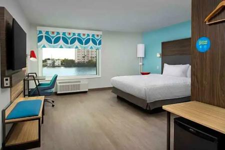 Tru By Hilton Miami Airport South Blue Lagoon, Fl - 34