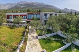 Hildon Eco Hotel, Дерми