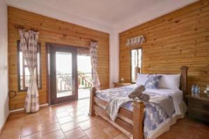 Villa ines-4X4only-Jarabacoa-View-Jacuzzi-5BR, Харабакоа