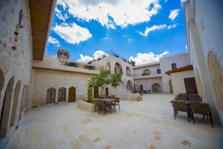 Palmyra Boutique - 36