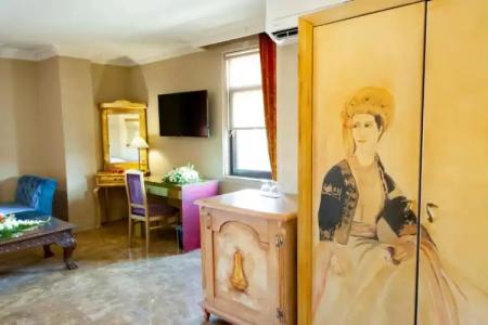 ÂlÂ Han Boutique - 45